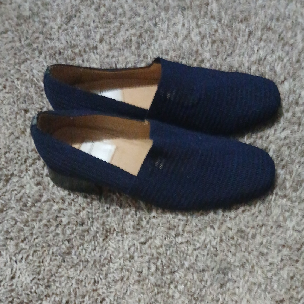 Womans Navy Loafers